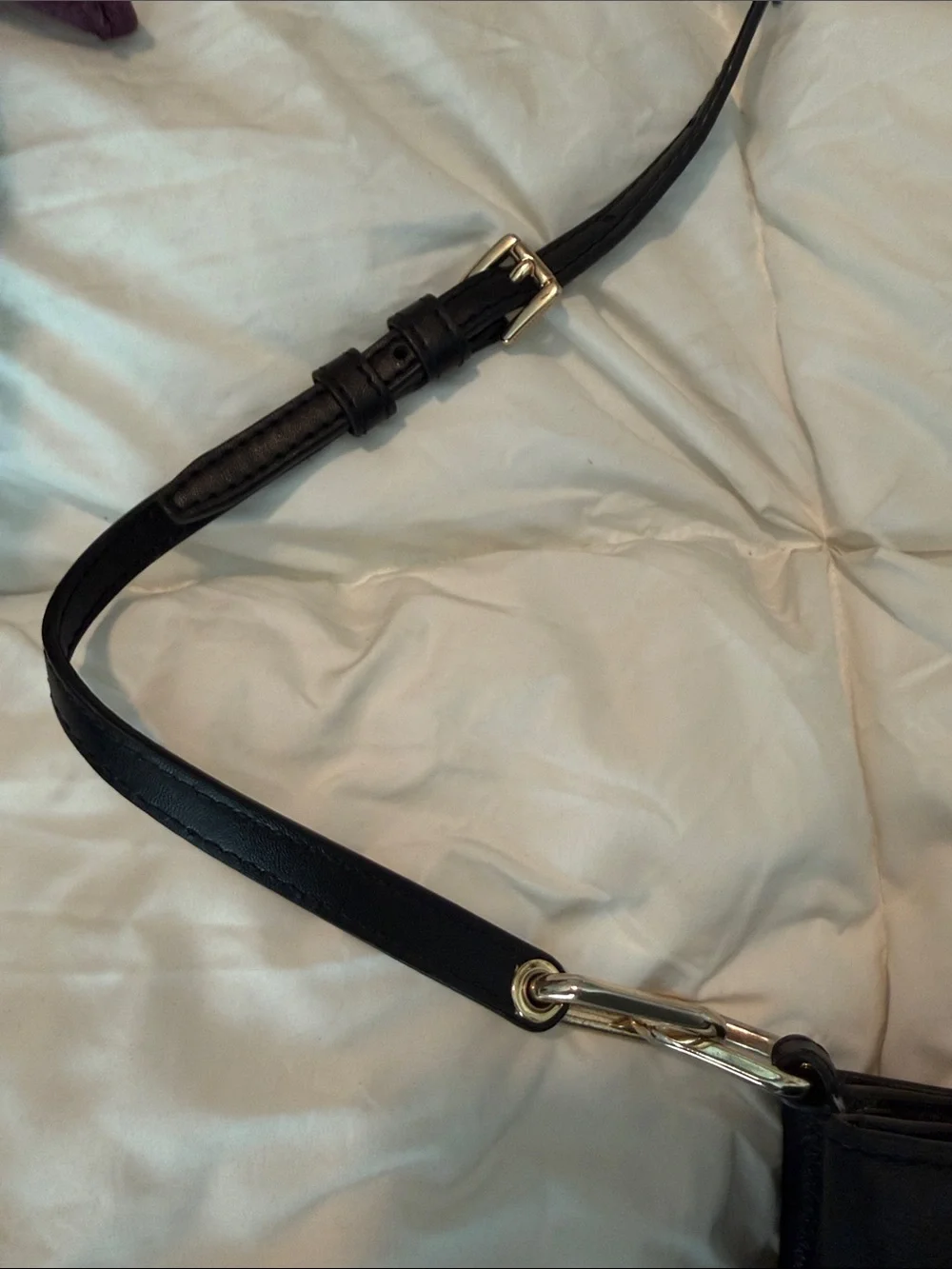 MICHAEL KORS Black Pebbled Leather Crossbody with Gold Hardware